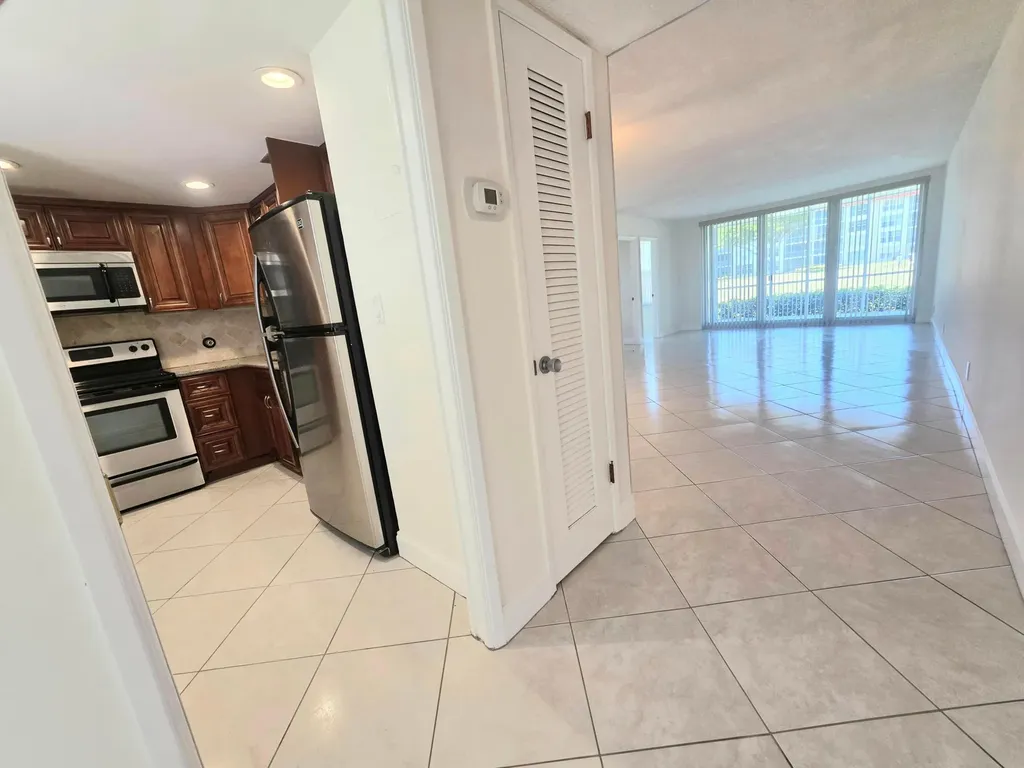 3100 NE 48th Court Lighthouse Point FL 33064