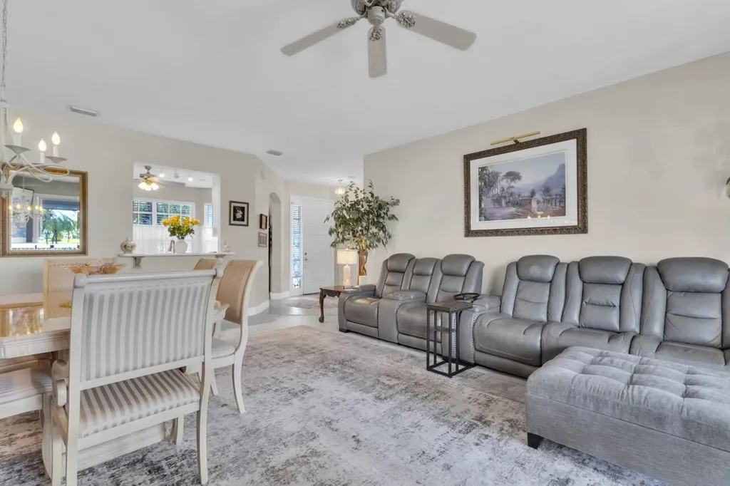 5780 W 1st Square Square SW Vero Beach FL 32968