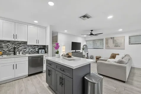 830 NE 59th Court Oakland Park FL 33334