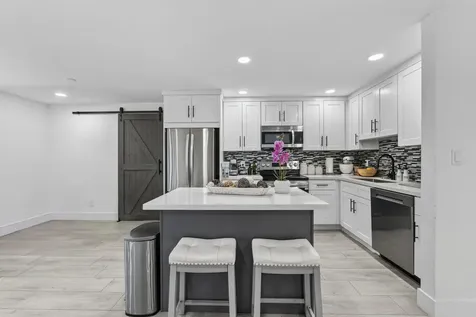 830 NE 59th Court Oakland Park FL 33334