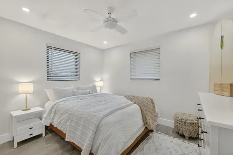 830 NE 59th Court Oakland Park FL 33334