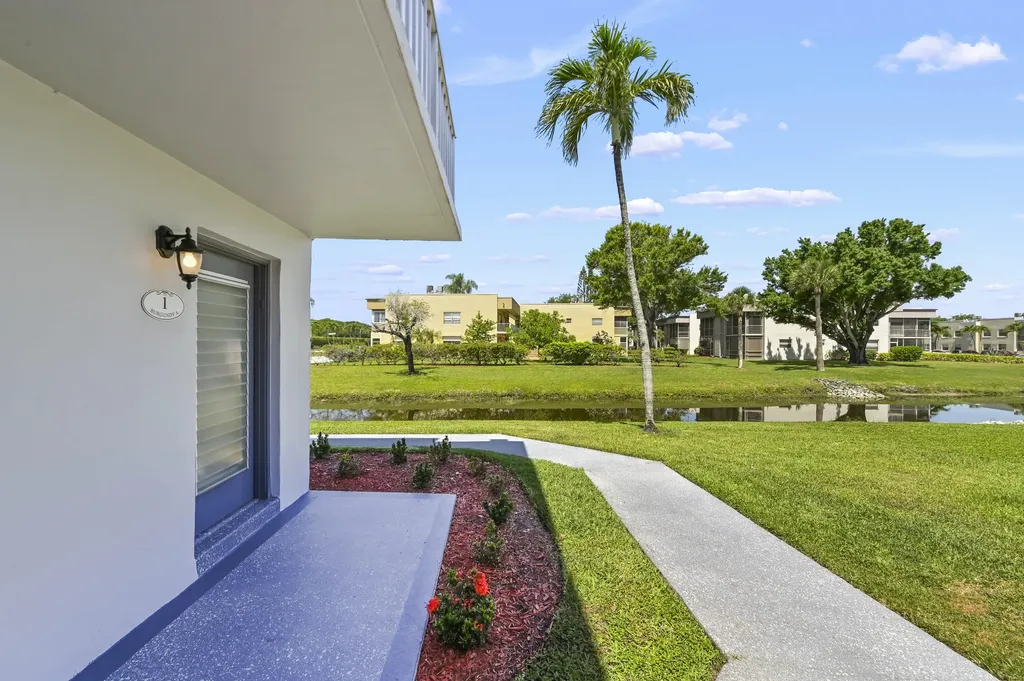 1 Burgundy Delray Beach FL 33484