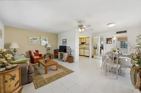 1 Burgundy Delray Beach FL 33484