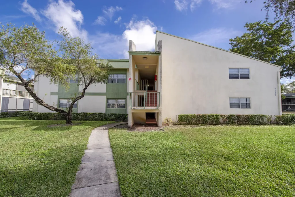 4125 NW 88th Avenue Coral Springs FL 33065