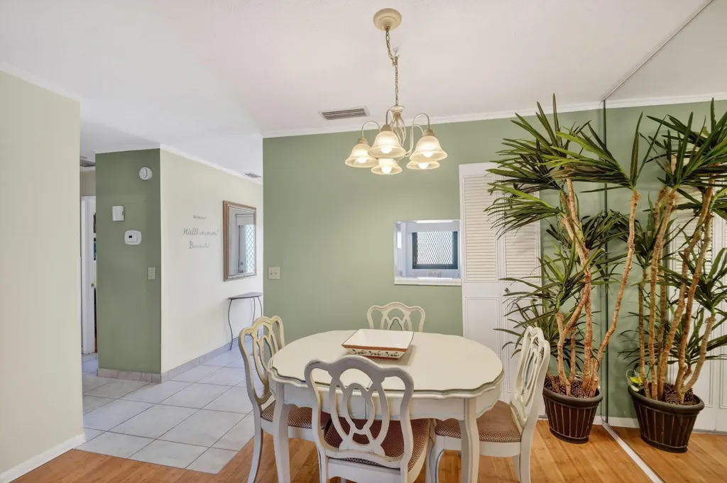 2111 NE 1st Court Boynton Beach FL 33435
