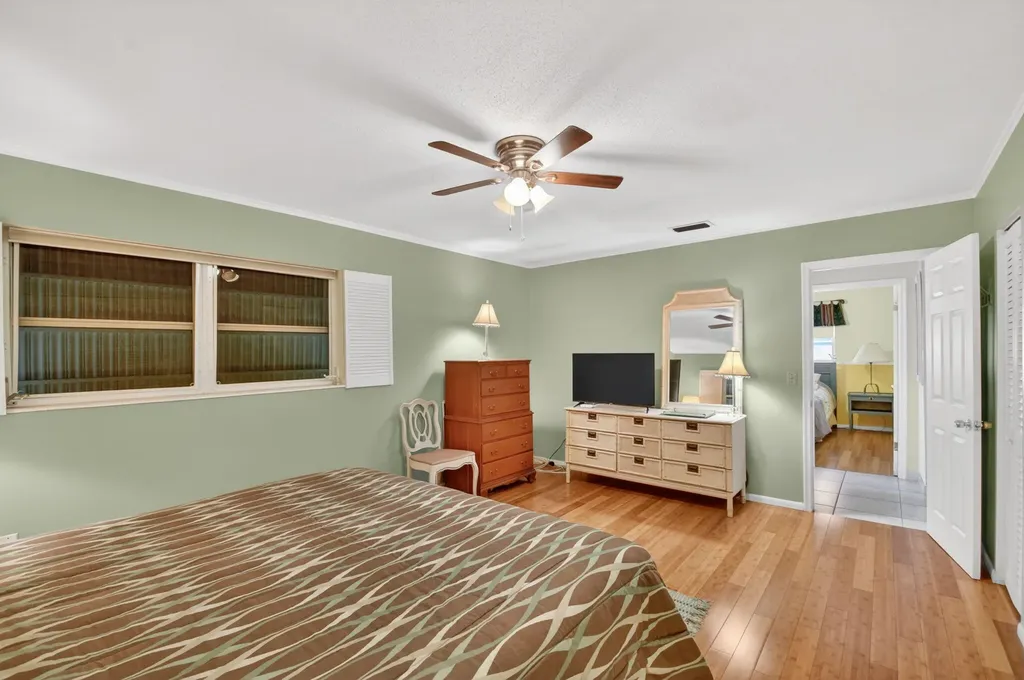 2111 NE 1st Court Boynton Beach FL 33435
