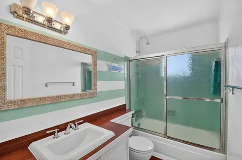 2111 NE 1st Court Boynton Beach FL 33435