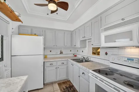 2111 NE 1st Court Boynton Beach FL 33435
