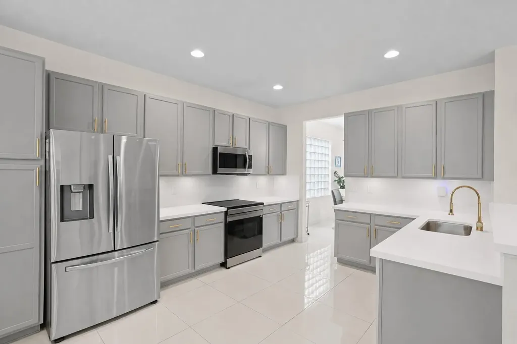 8203 Half Dome Court Boynton Beach FL 33473
