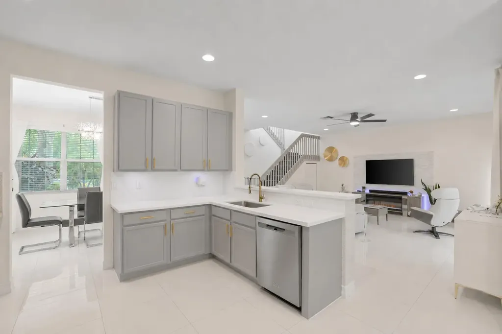 8203 Half Dome Court Boynton Beach FL 33473