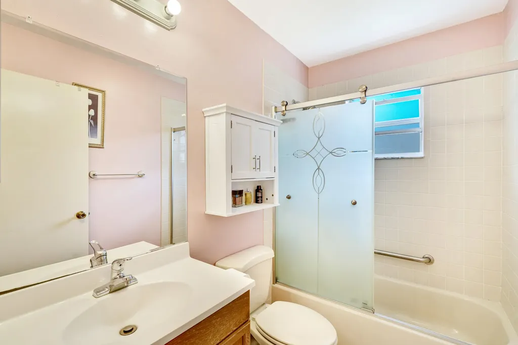 376 Piedmont H Delray Beach FL 33484