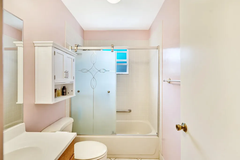 376 Piedmont H Delray Beach FL 33484