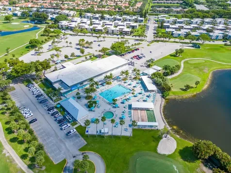 376 Piedmont H Delray Beach FL 33484