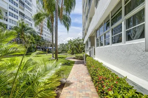 1160 N Federal Highway Fort Lauderdale FL 33304