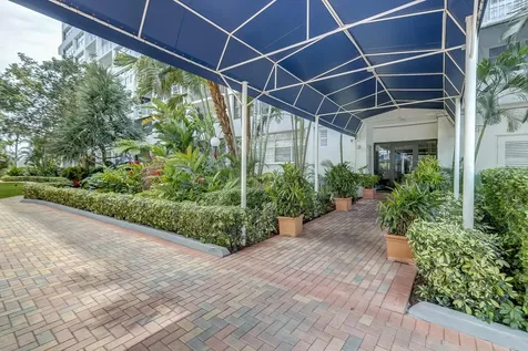 1160 N Federal Highway Fort Lauderdale FL 33304