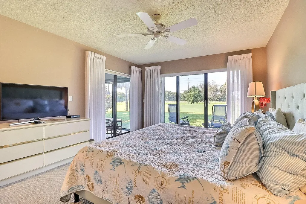 5172 S Fountains Drive Drive S Lake Worth FL 33467