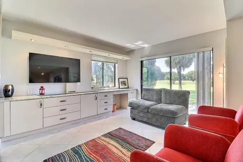 5172 S Fountains Drive Drive S Lake Worth FL 33467