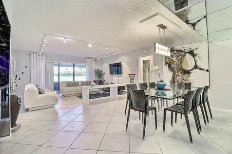 5172 S Fountains Drive Drive S Lake Worth FL 33467