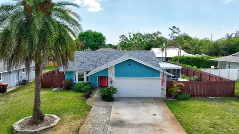 150 9TH Court Vero Beach FL 32962