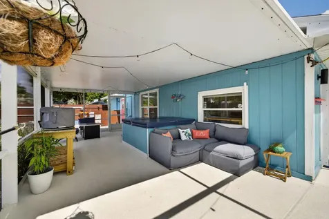150 9th Court Vero Beach FL 32962