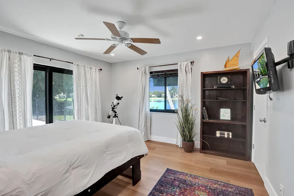 5102 NW 59th Way Coral Springs FL 33067