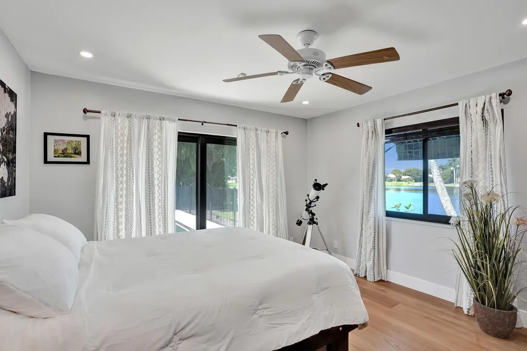 5102 NW 59th Way Coral Springs FL 33067