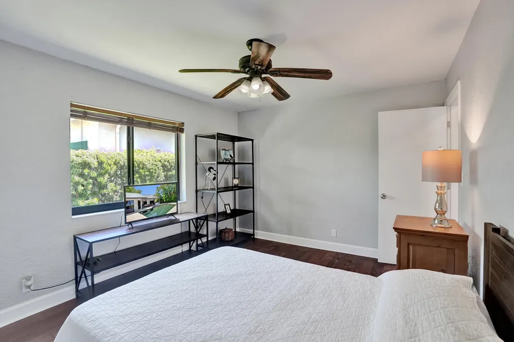 5102 NW 59th Way Coral Springs FL 33067