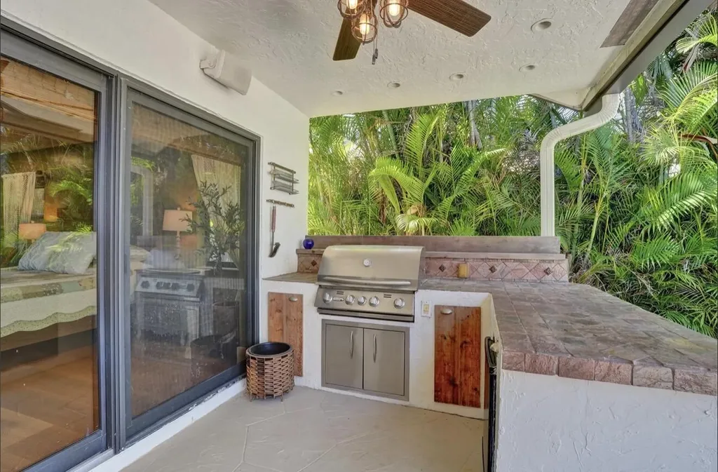 5102 NW 59th Way Coral Springs FL 33067