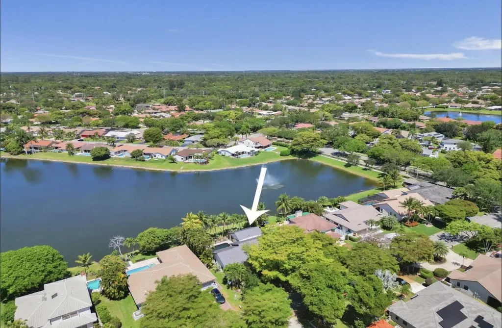 5102 NW 59th Way Coral Springs FL 33067