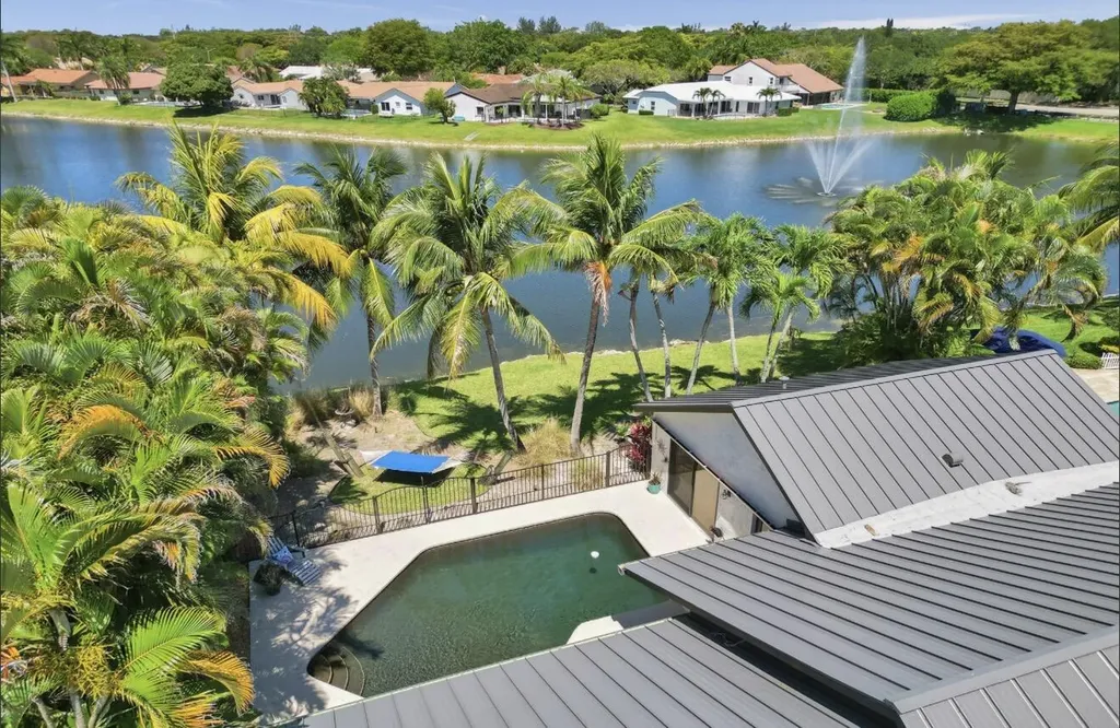 5102 NW 59th Way Coral Springs FL 33067