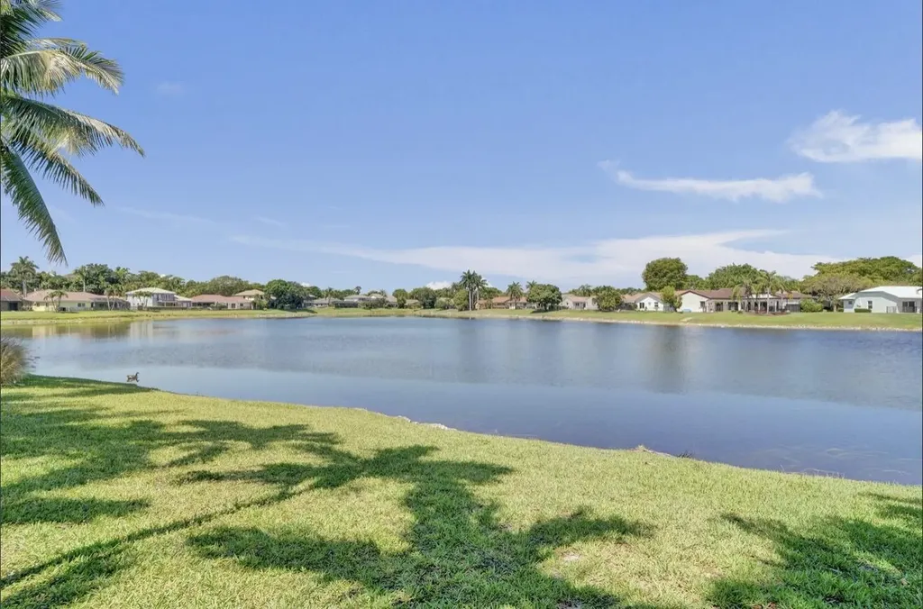 5102 NW 59th Way Coral Springs FL 33067