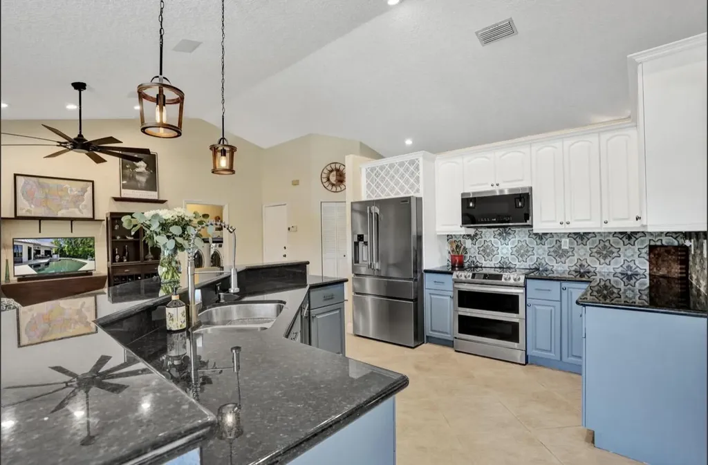 5102 NW 59th Way Coral Springs FL 33067