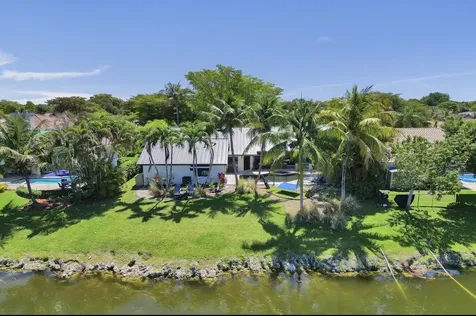 5102 NW 59th Way Coral Springs FL 33067