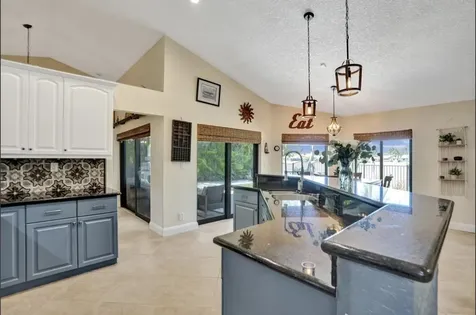 5102 NW 59th Way Coral Springs FL 33067
