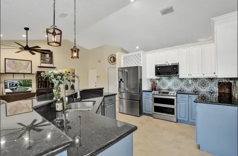 5102 NW 59th Way Coral Springs FL 33067