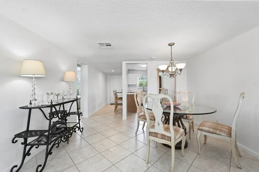 1300 Seaway Drive Hutchinson Island FL 34949