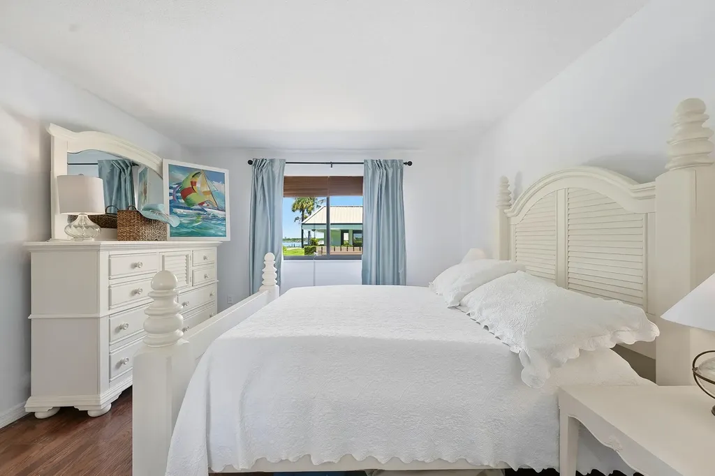 1300 Seaway Drive Hutchinson Island FL 34949