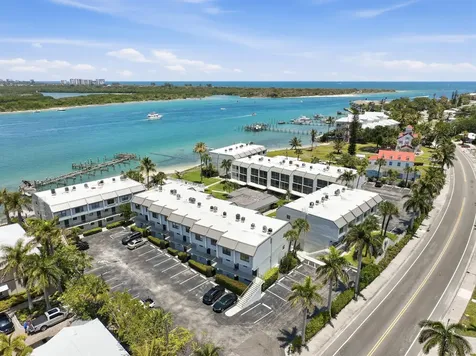 1300 Seaway Drive Hutchinson Island FL 34949
