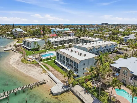 1300 Seaway Drive Hutchinson Island FL 34949