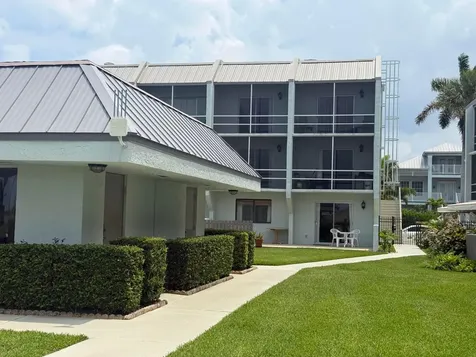 1300 Seaway Drive Hutchinson Island FL 34949