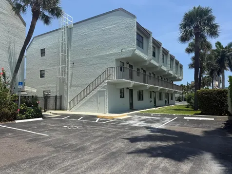 1300 Seaway Drive Hutchinson Island FL 34949