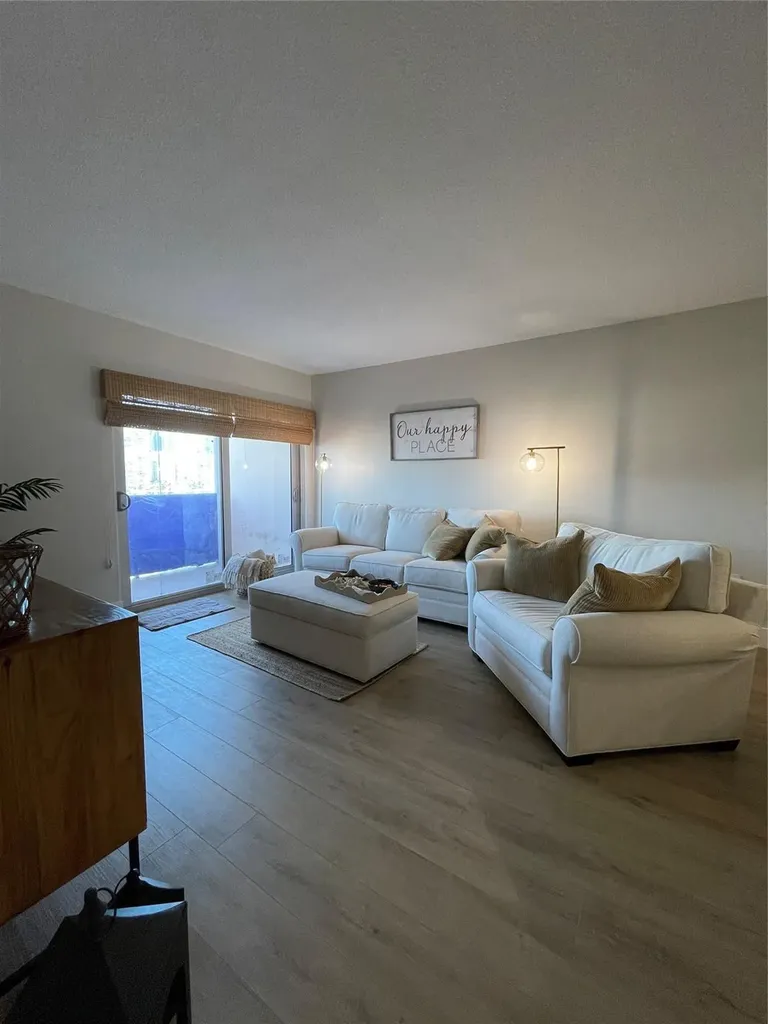 400 Kings Point Drive Sunny Isles Beach FL 33160