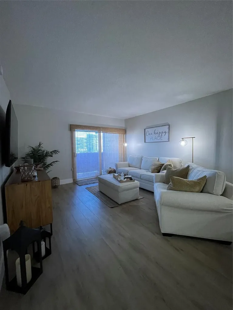 400 Kings Point Drive Sunny Isles Beach FL 33160