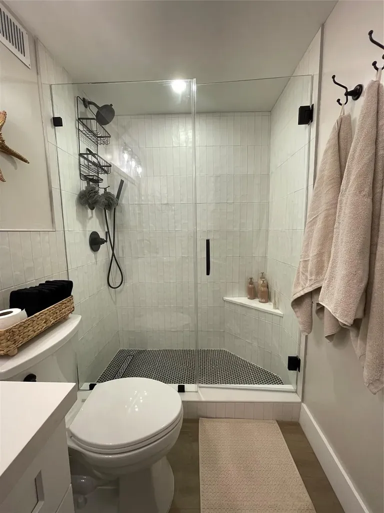 400 Kings Point Drive Sunny Isles Beach FL 33160
