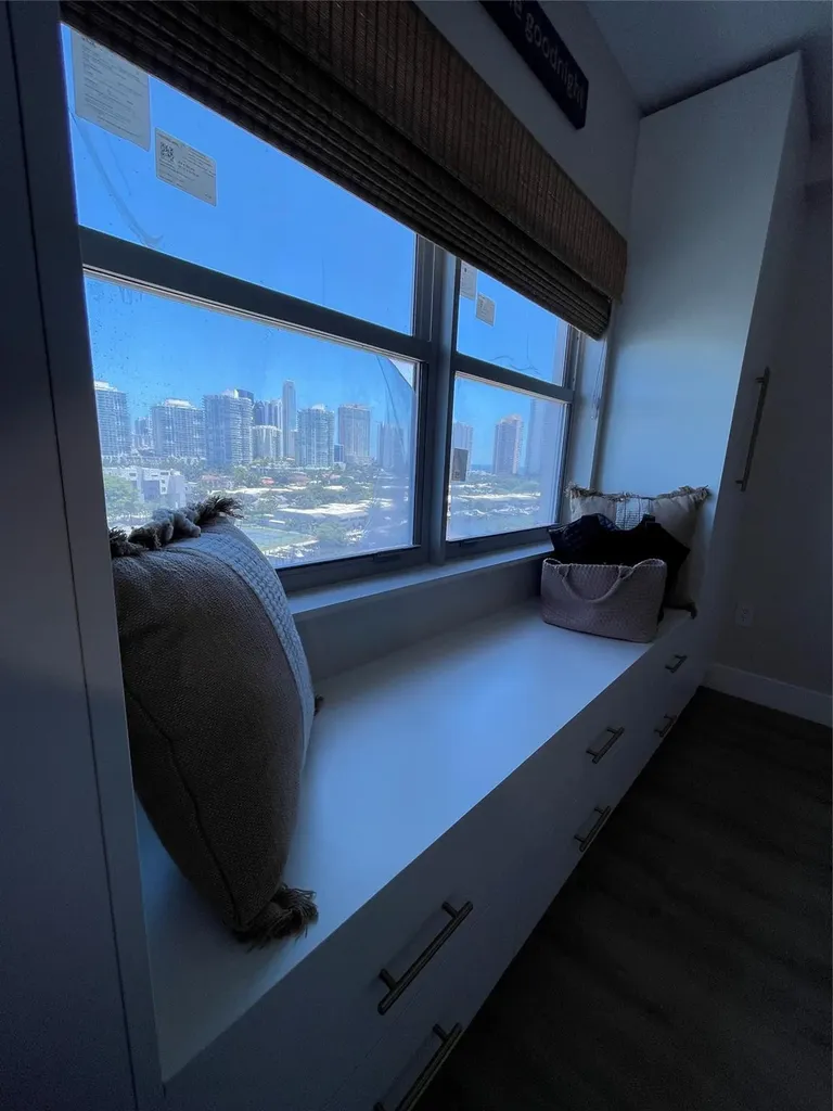 400 Kings Point Drive Sunny Isles Beach FL 33160