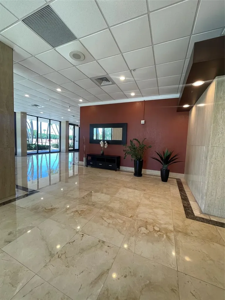 400 Kings Point Drive Sunny Isles Beach FL 33160