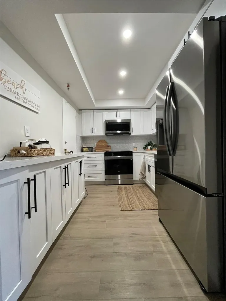 400 Kings Point Drive Sunny Isles Beach FL 33160
