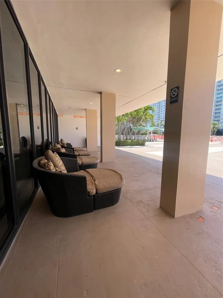 400 Kings Point Drive Sunny Isles Beach FL 33160