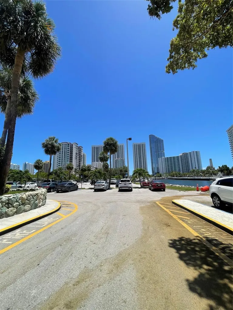 400 Kings Point Drive Sunny Isles Beach FL 33160
