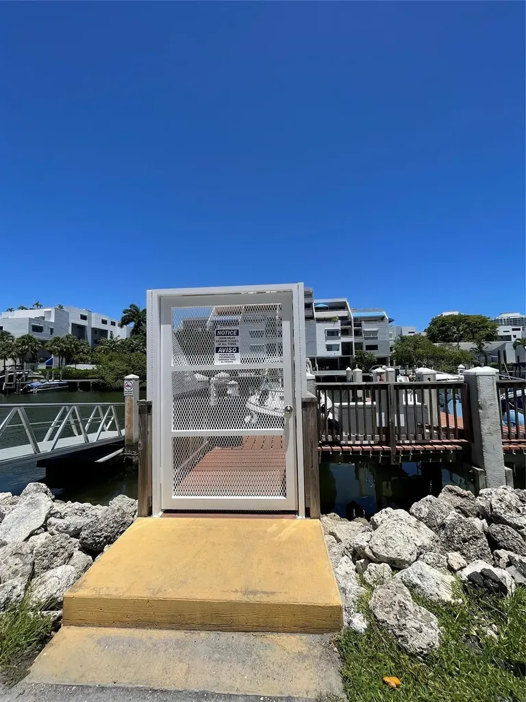 400 Kings Point Drive Sunny Isles Beach FL 33160